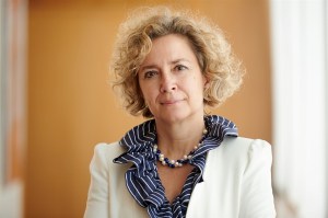 Carola Cestari, Dragonfly Edizioni